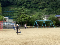 ２